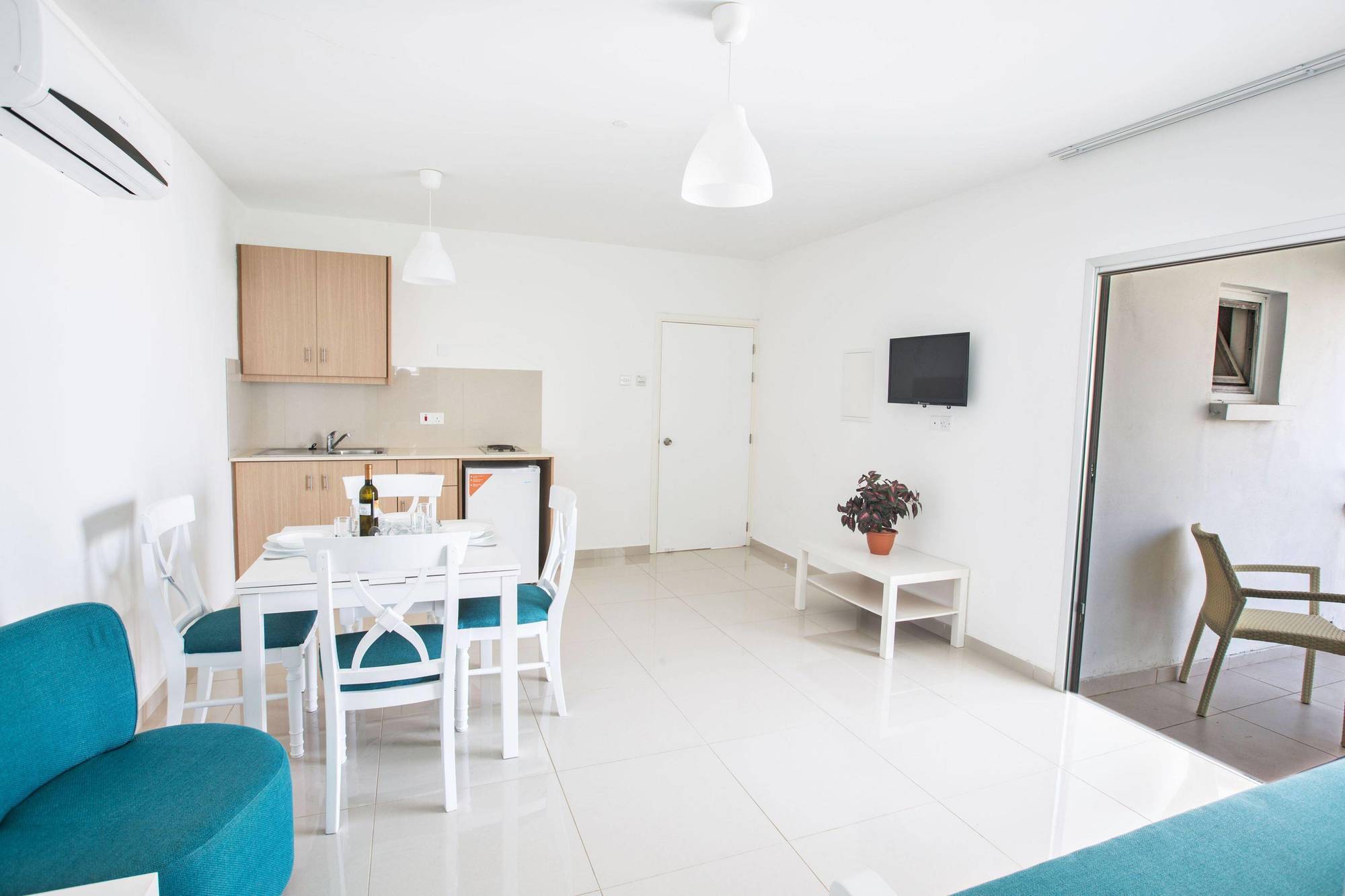 Aparthotel Tsokkos Holidays