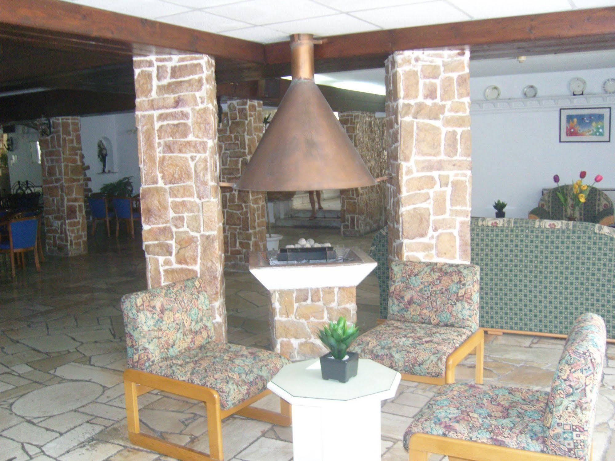 Best Western Plus Larco 2*