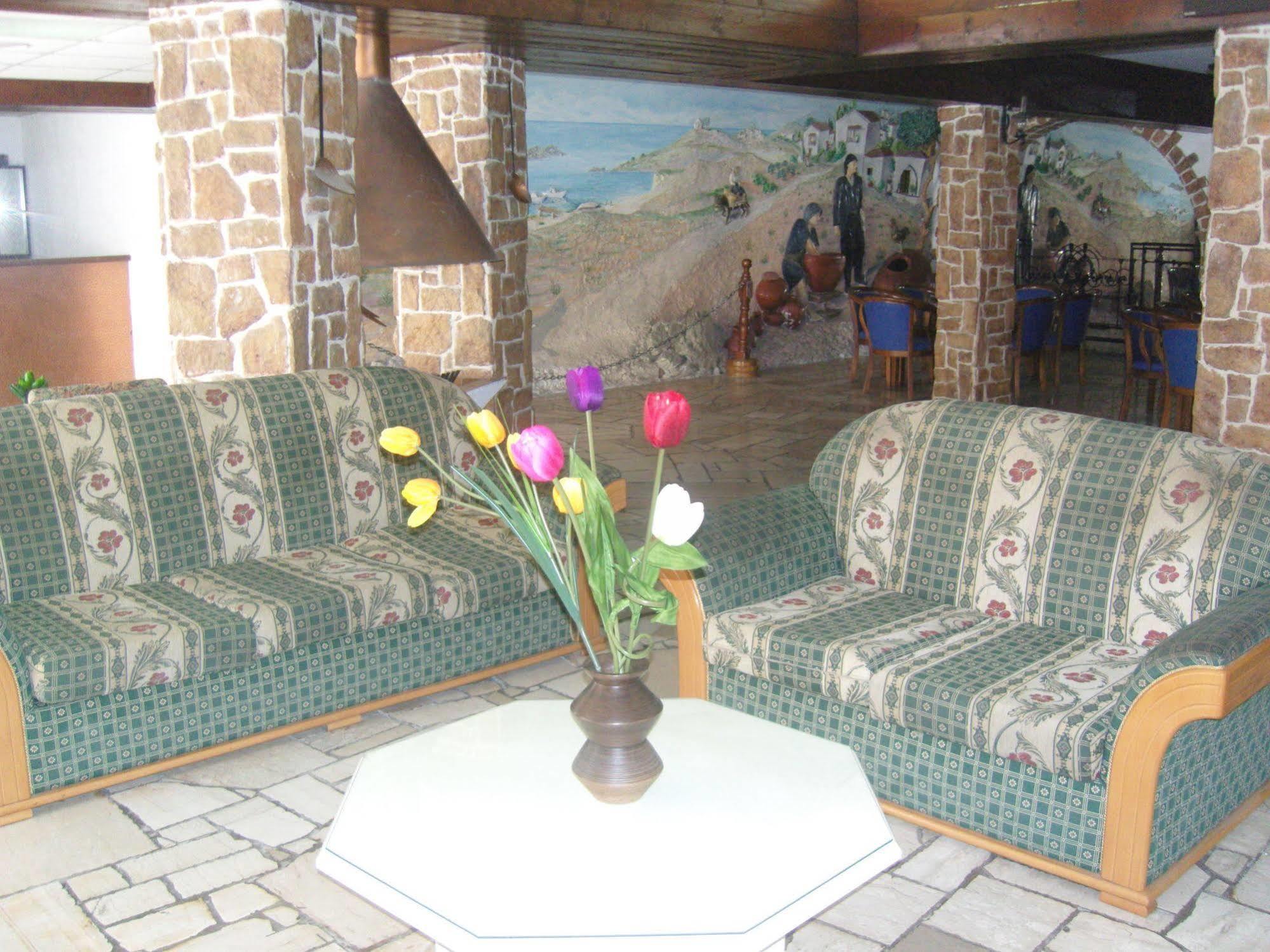 Hotel Best Western Plus Larco 2*