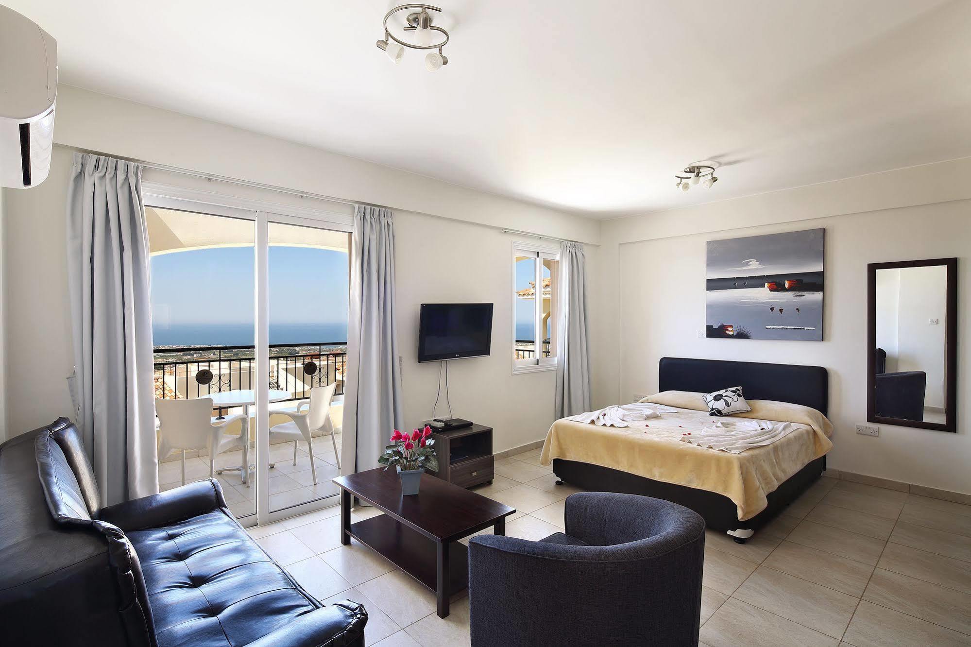 Aparthotel Club St. George (adults Only)