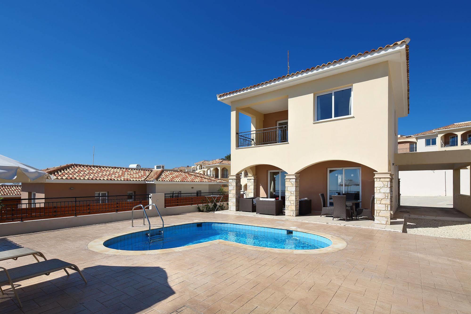 Aparthotel Club St. George (adults Only)