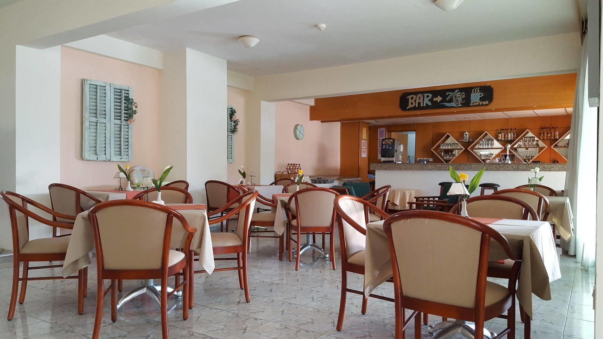 Mandalena Aparthotel