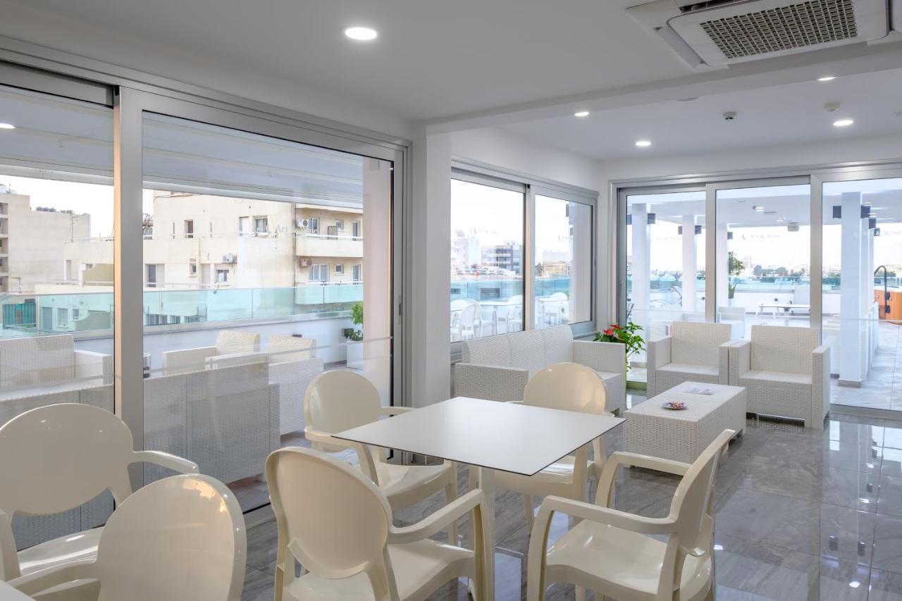 Art & Wine Boutique Aparthotel 3*