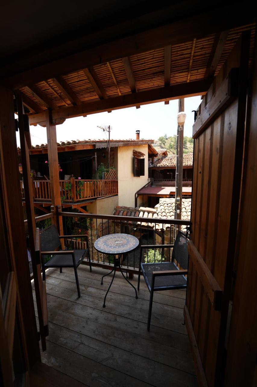 Inn Linos