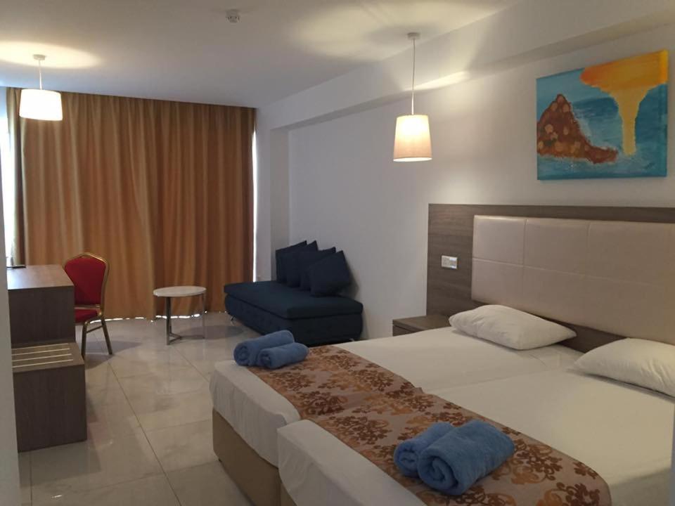 Corfu 4*