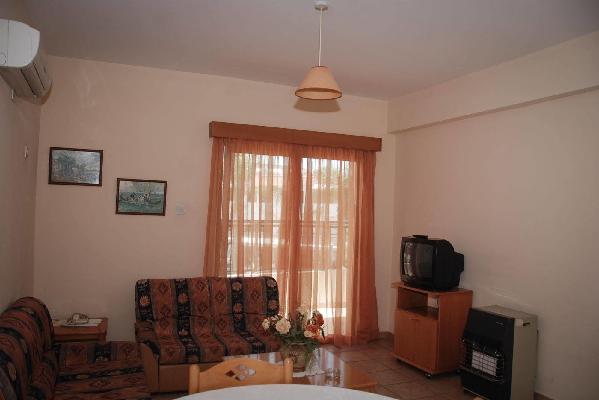 Aparthotel Kotzias 3*