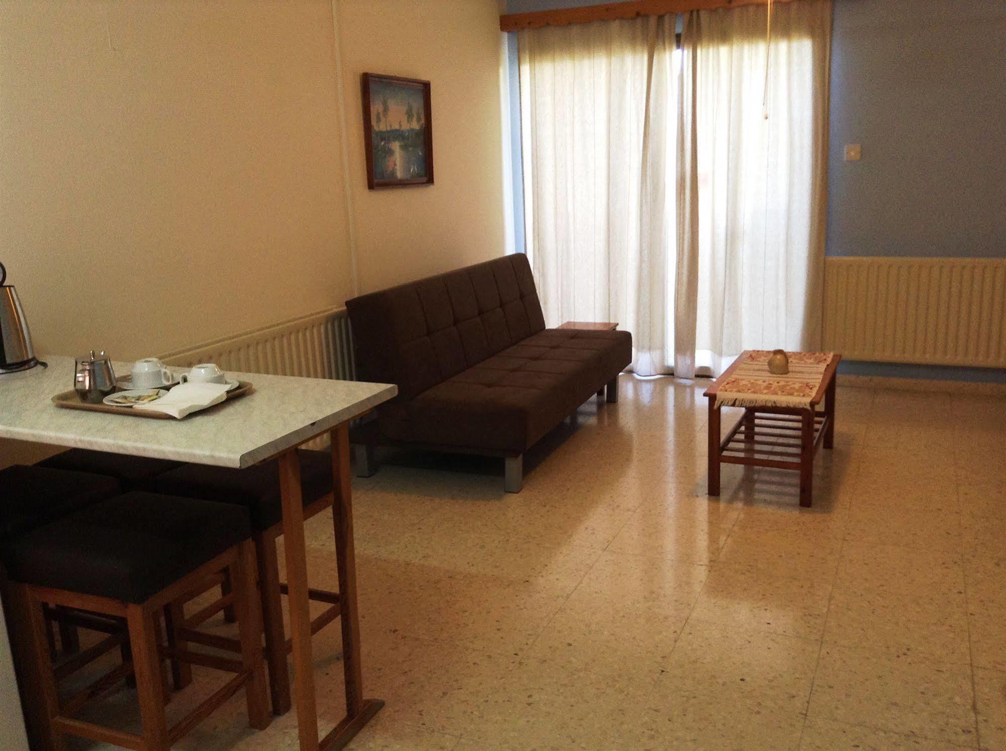 Bougainvillea Aparthotel Polis