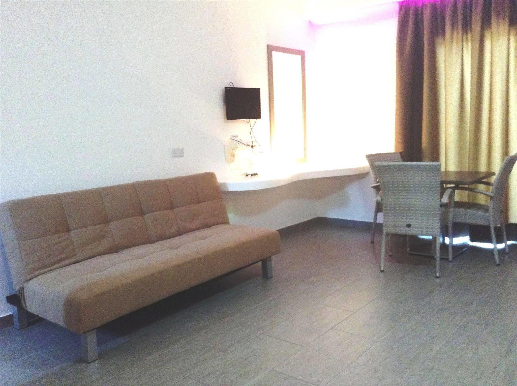 Aparthotel Bougainvillea Polis