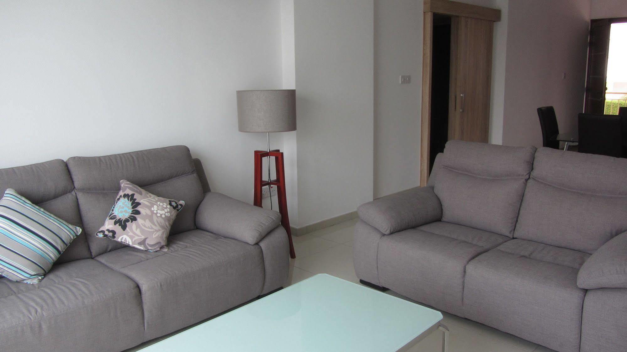 Apartment Bayview Gardens