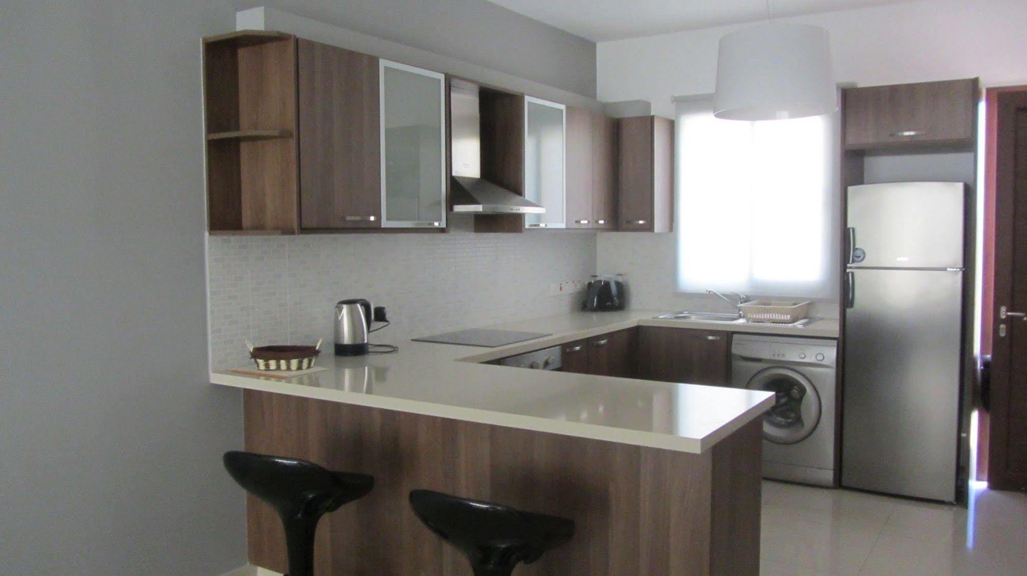 Apartment Bayview Gardens *