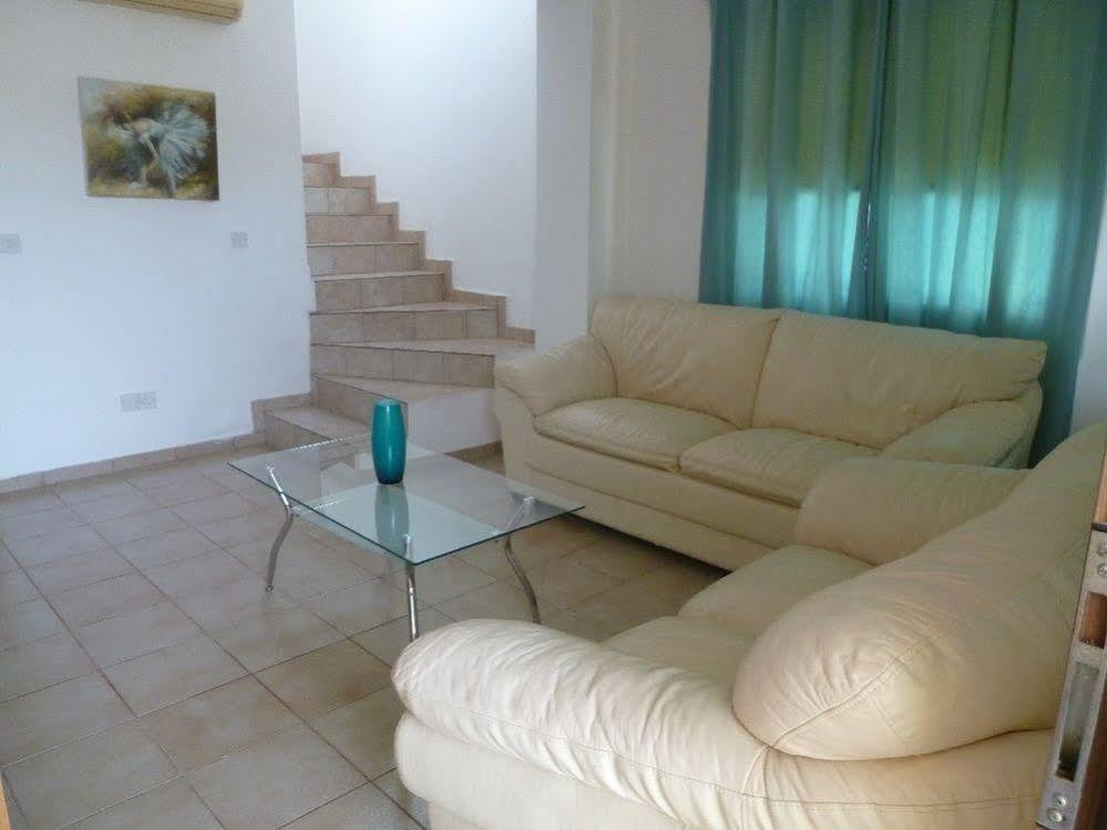 Avra Family Maisonettes Apartment