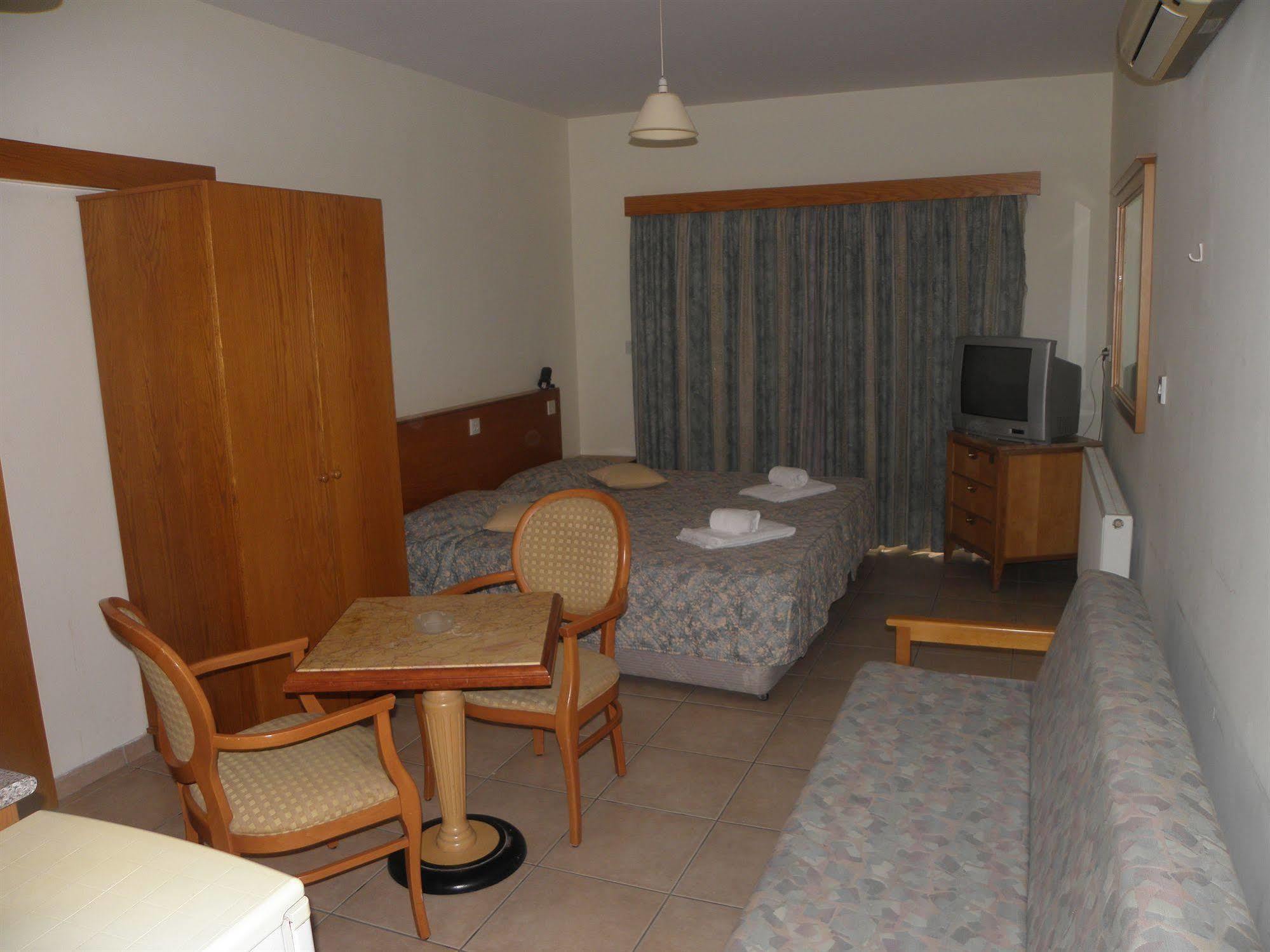 Valana Aparthotel