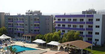 Valana Aparthotel 2*