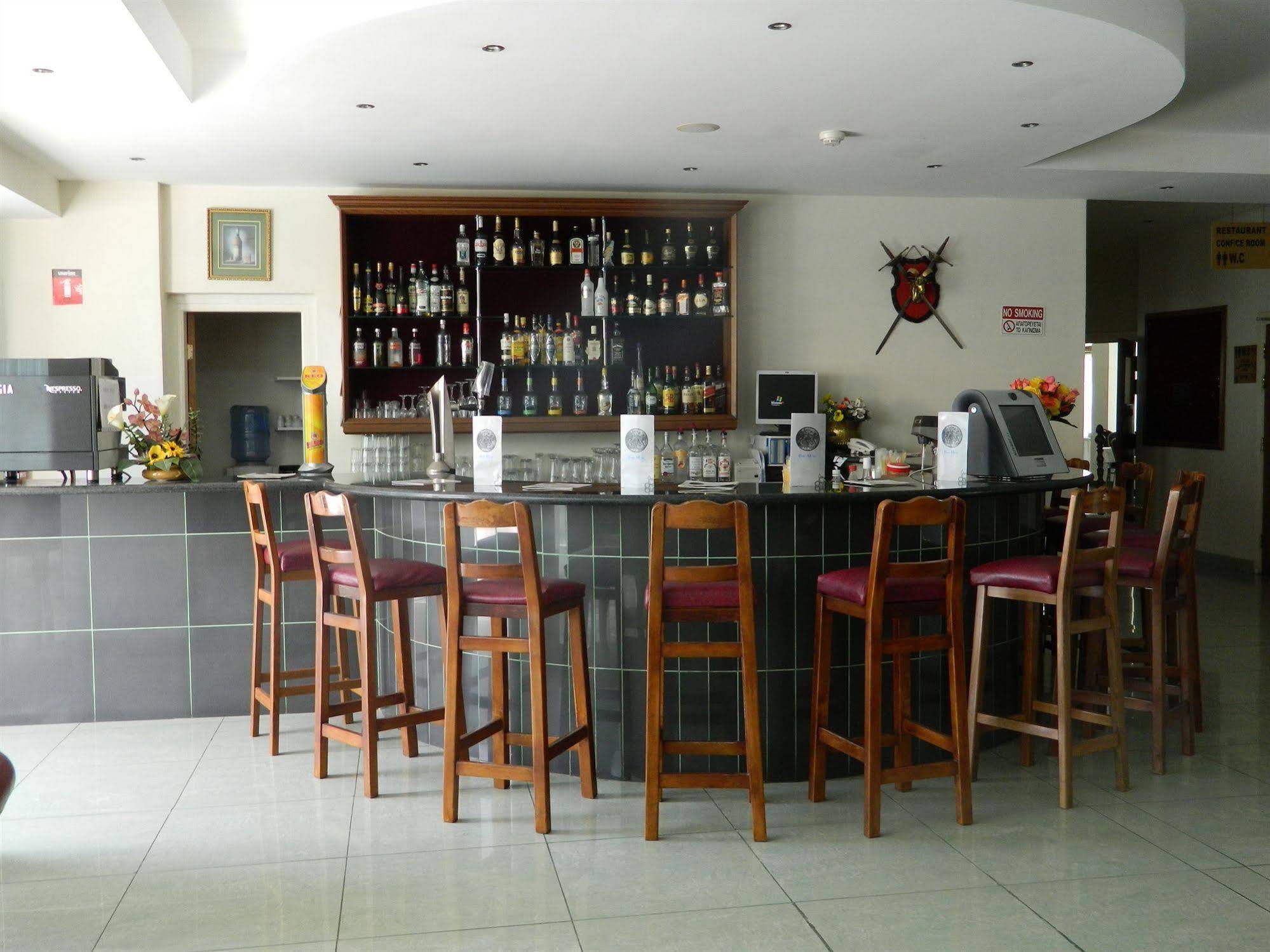 M. Moniatis 3* Limassol