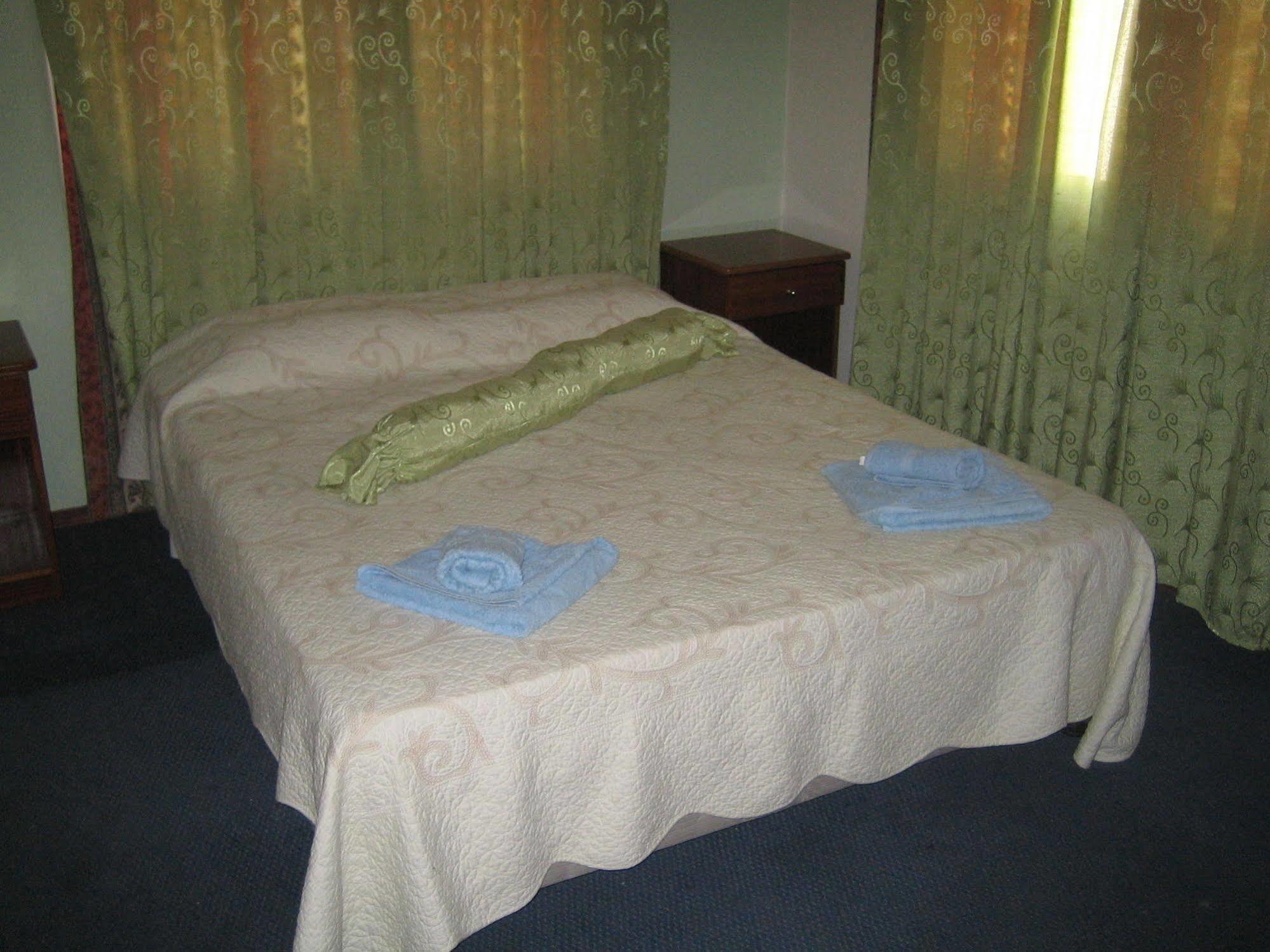 Hotel Onisillos 2*