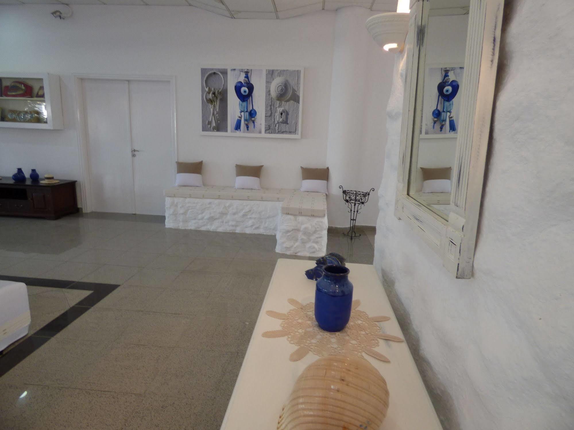 Amore Hotel Apartments 2* Protaras