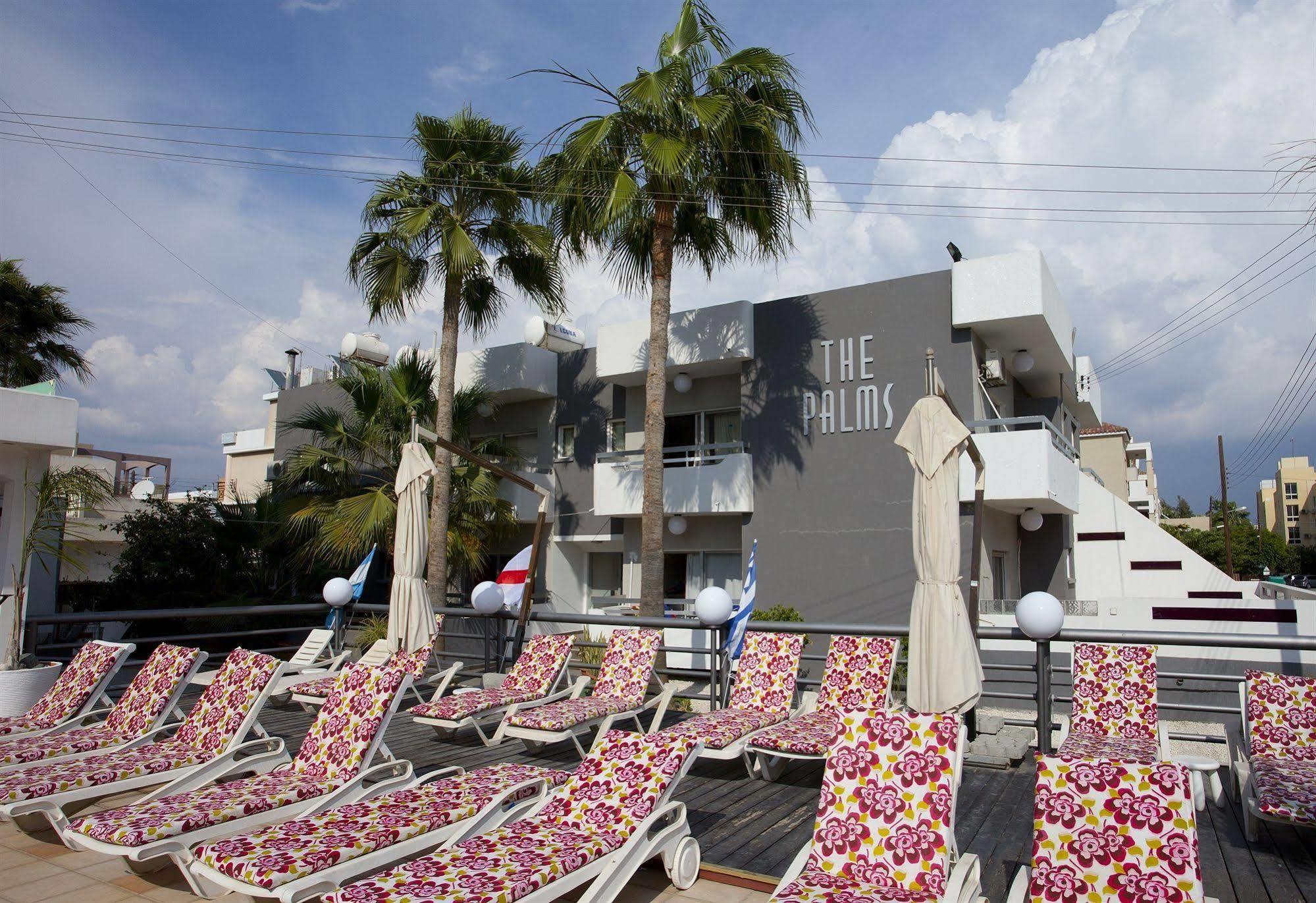 The Palms 3*