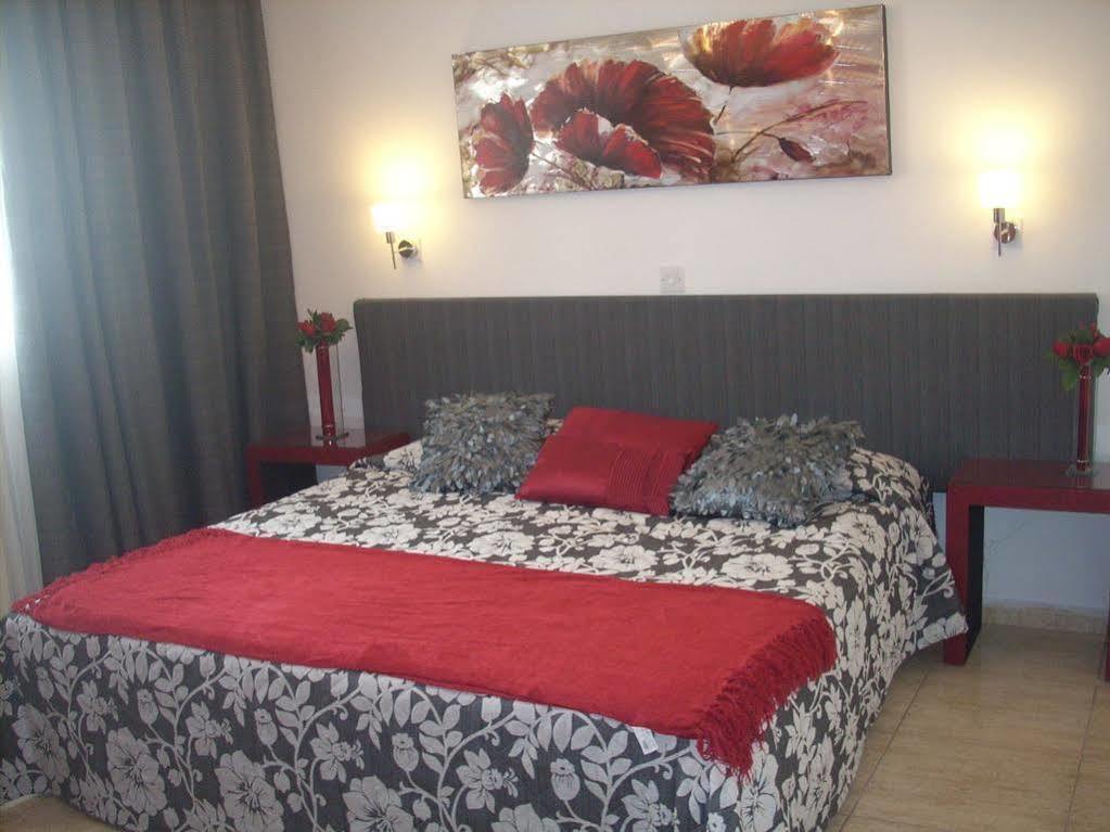 Aparthotel Irene's 2*