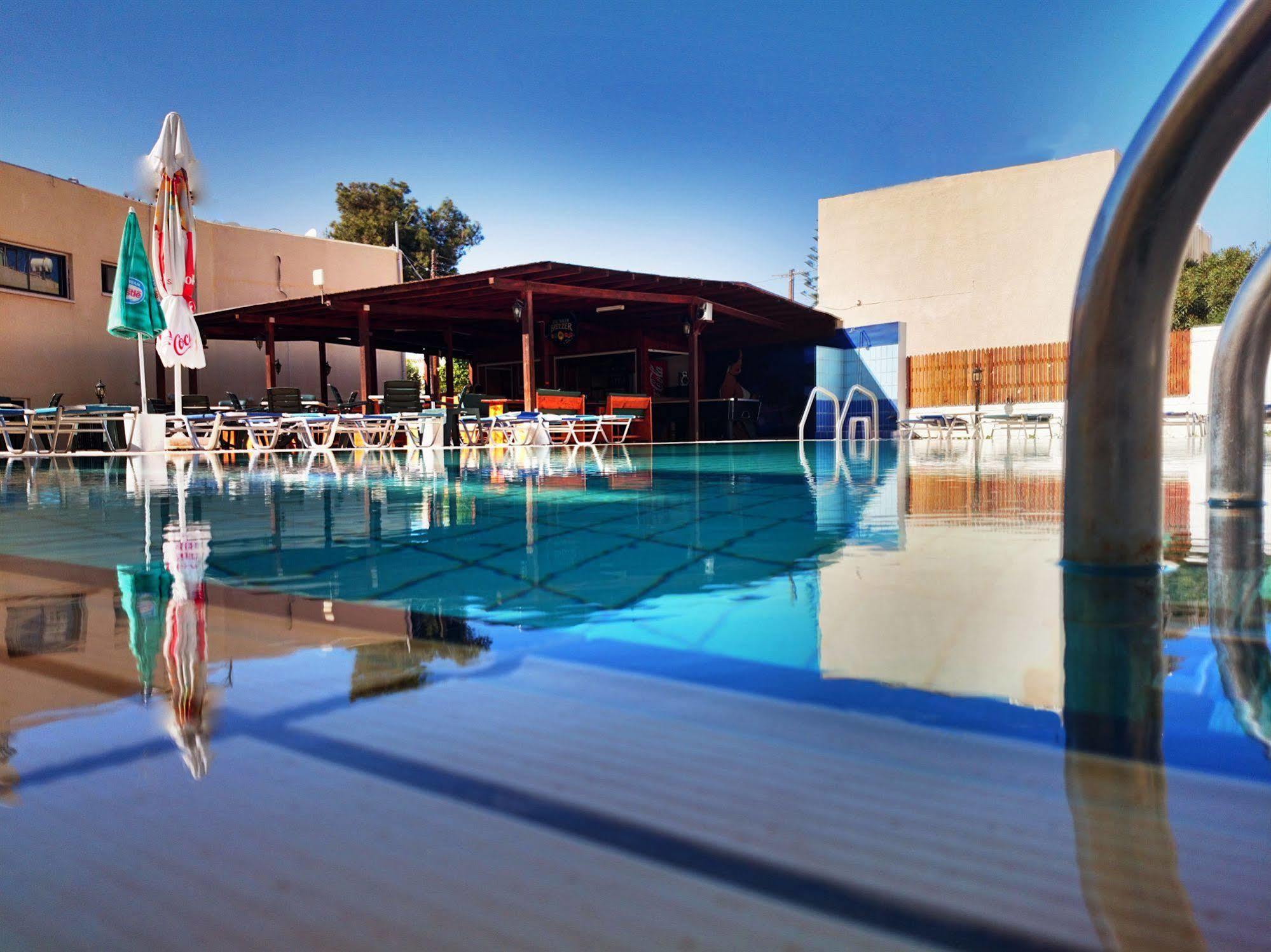 Florea Aparthotel