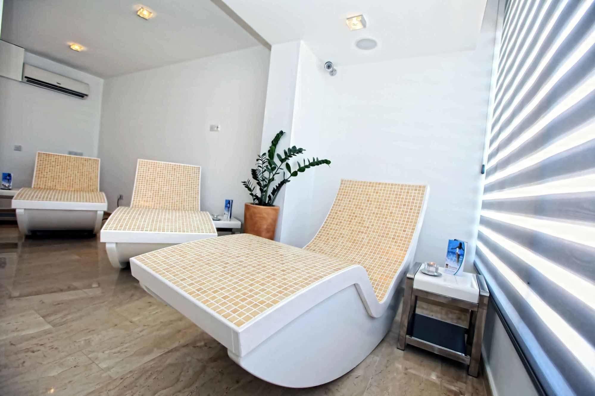 Akamas Health Farm & Aparthotel 3*