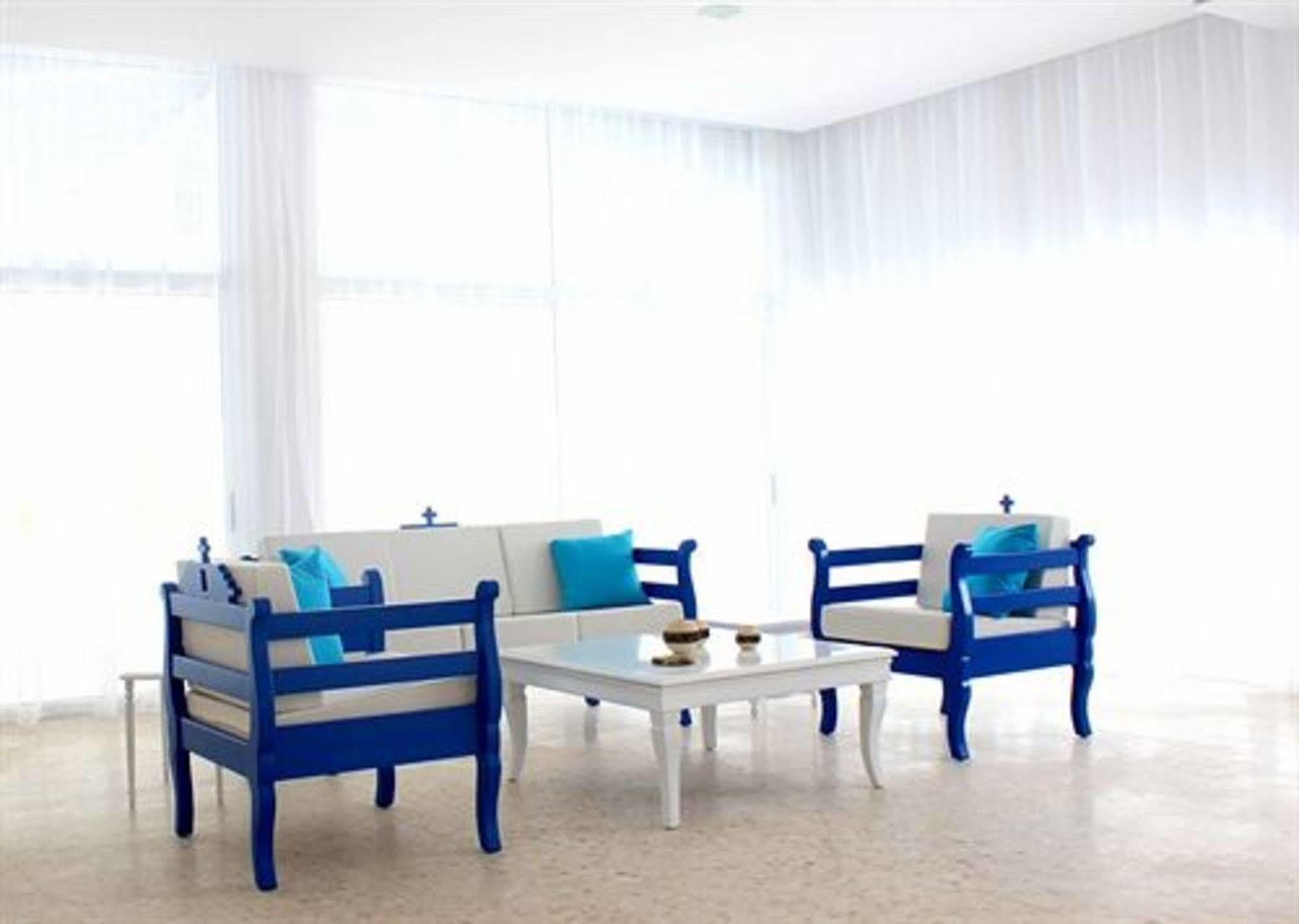 Flokkas Aparthotel 2*