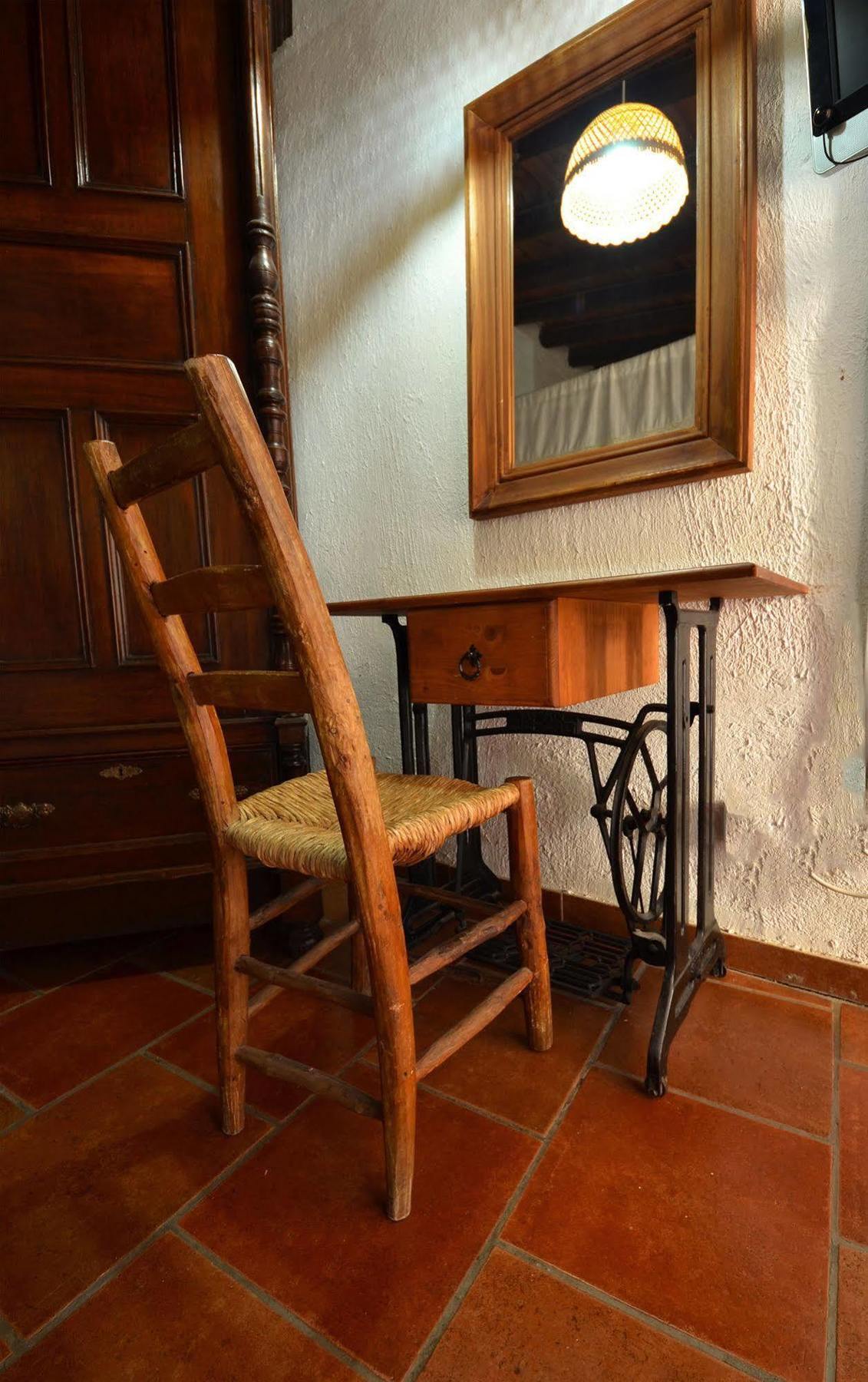 Linos Inn 3*