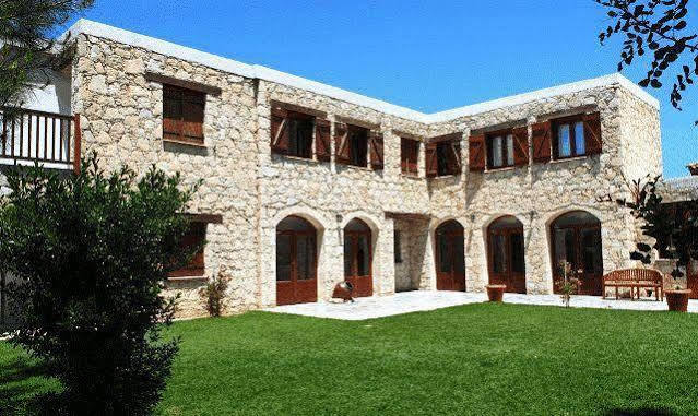 Demetriou Paradisos Hills Hotel 3*