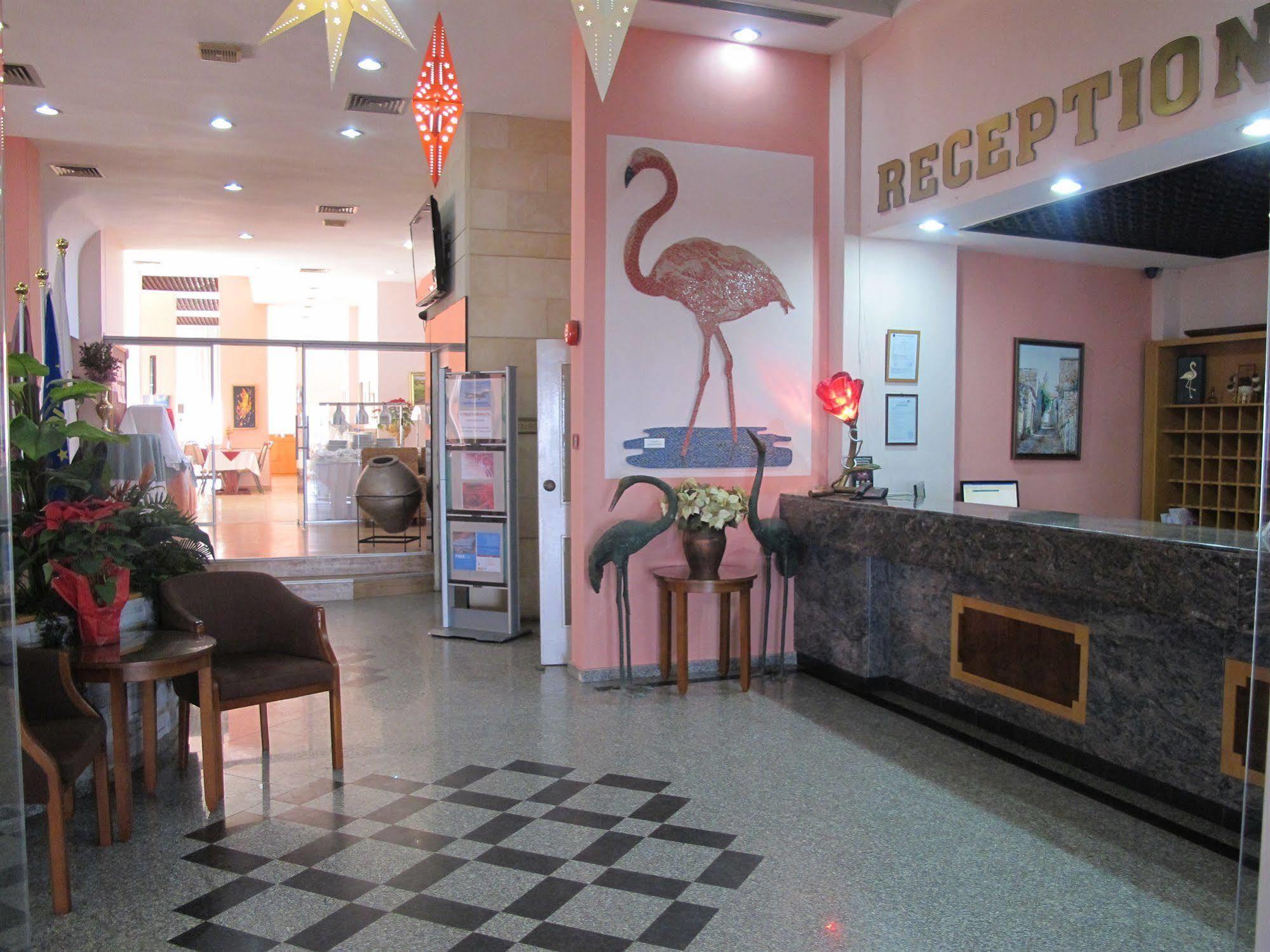 Flamingo Hotel 3*