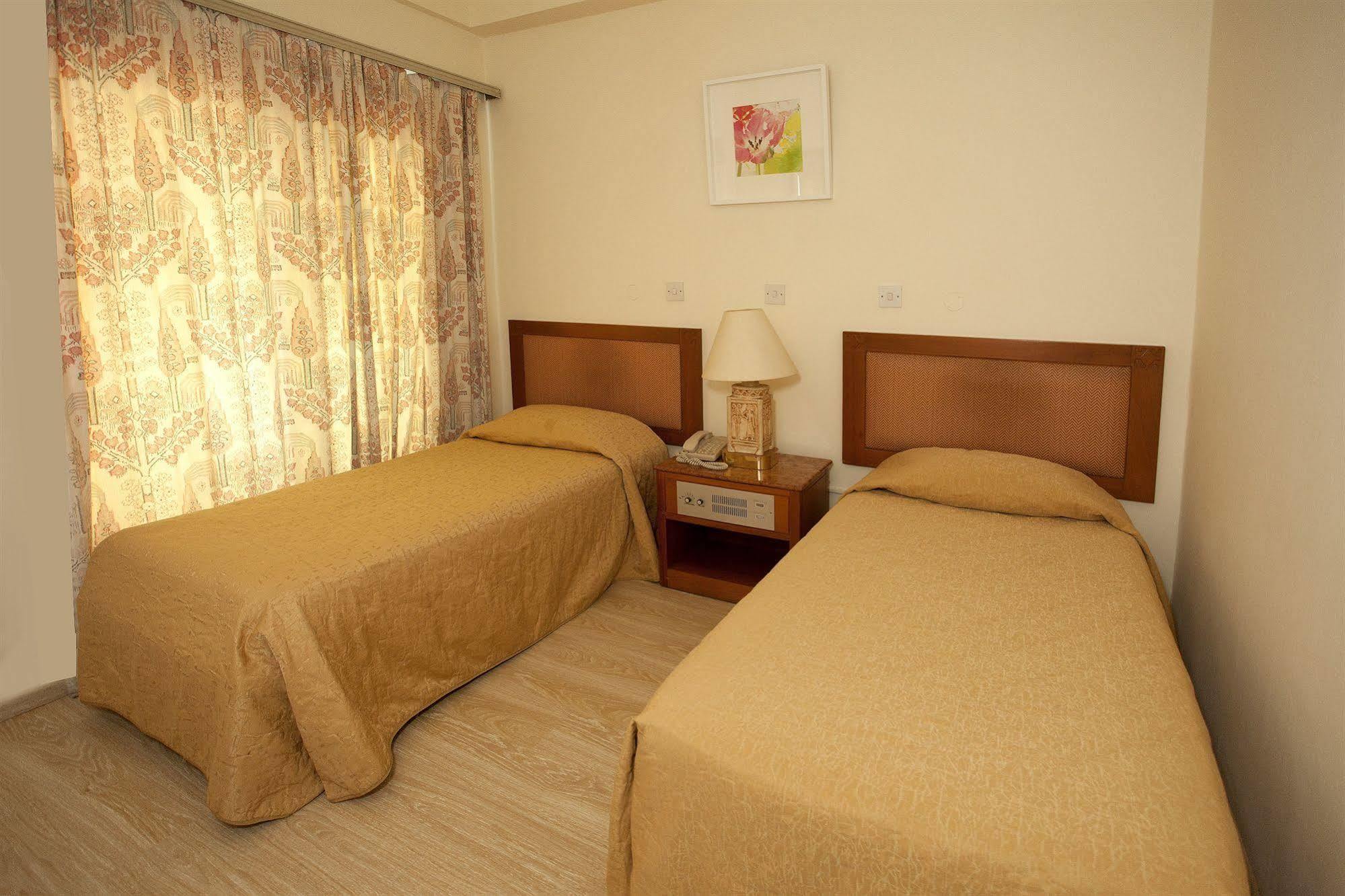 Pefkos Hotel 3*