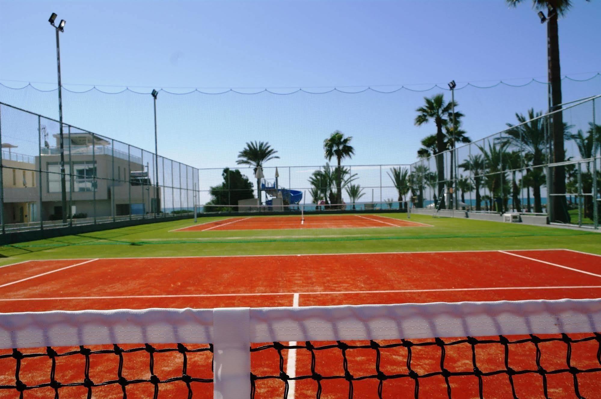 Resort Golden Bay Larnaca