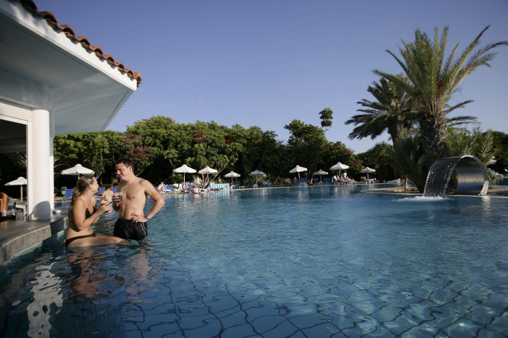 Aparthotel Avanti Village Paphos