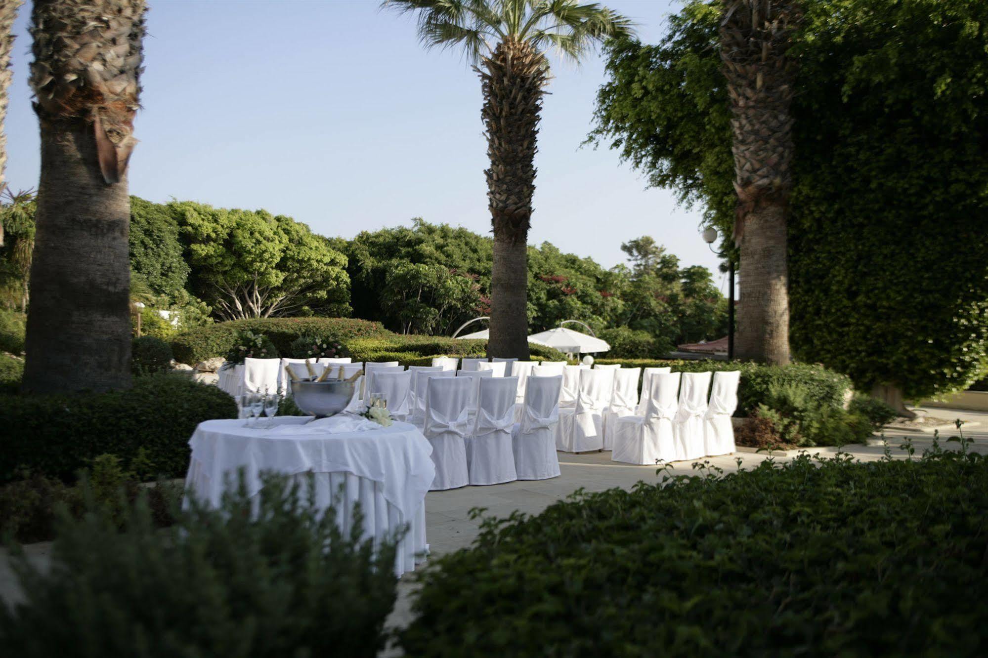Avanti Village Aparthotel 4*