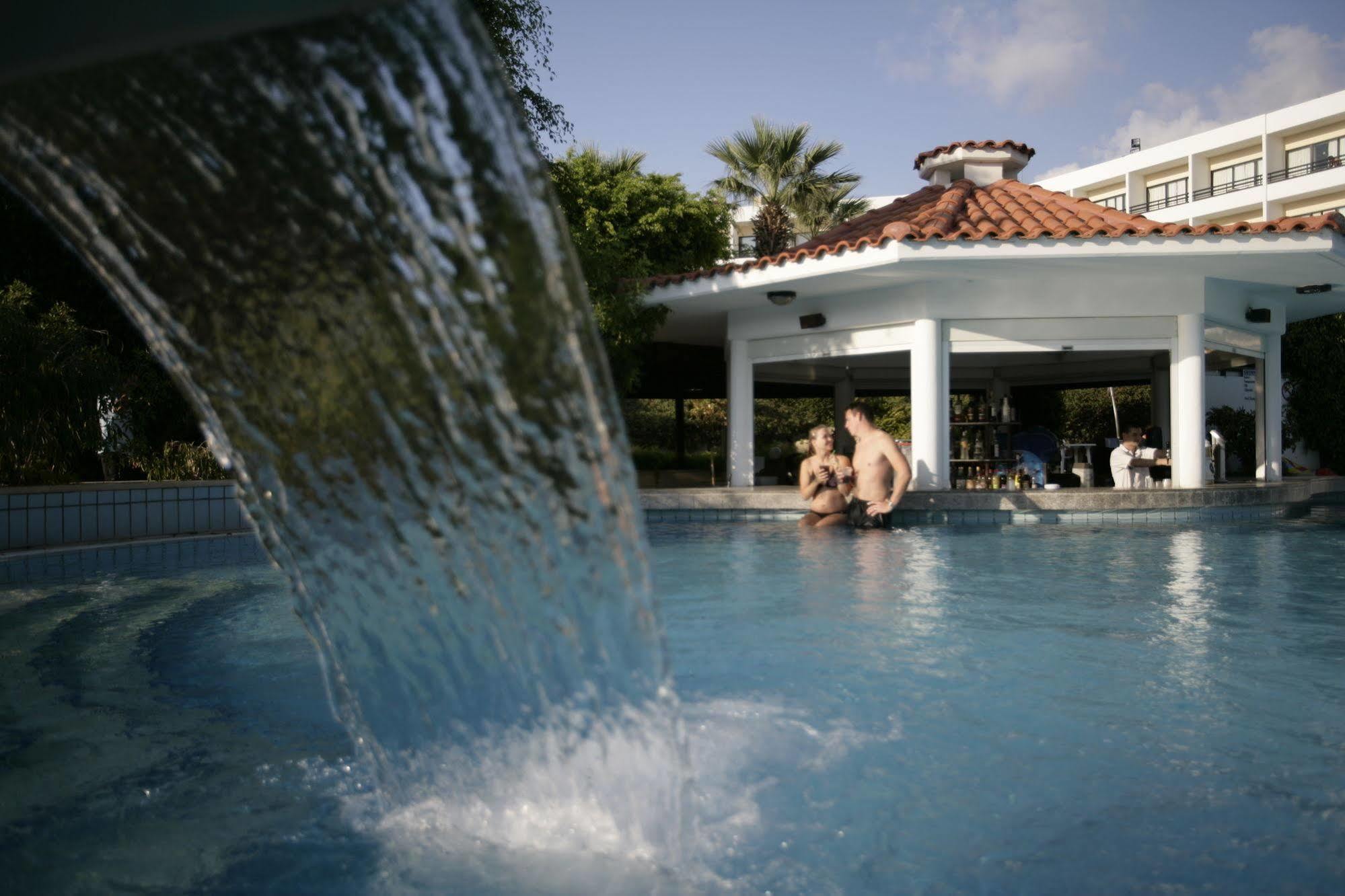 Avanti Village Aparthotel 4*