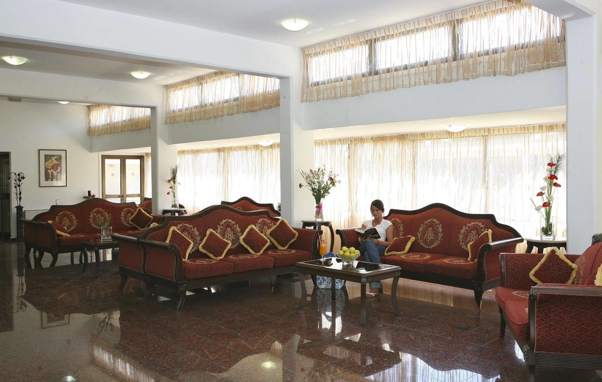 Corallia Aparthotel 3*
