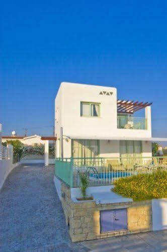 Villa Meltemi *