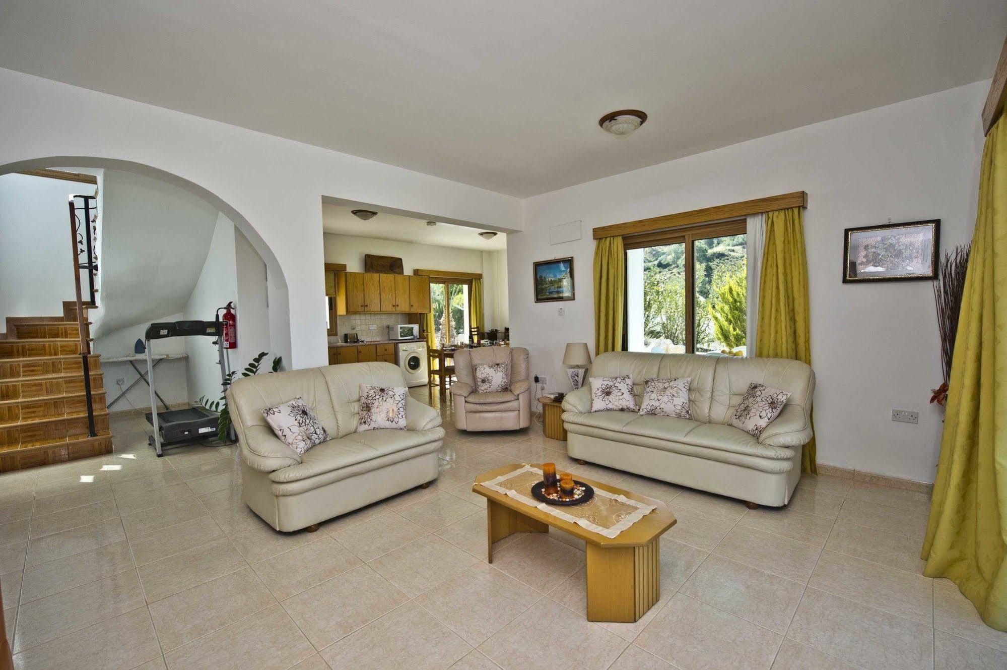 Mersinia Villa Argaka
