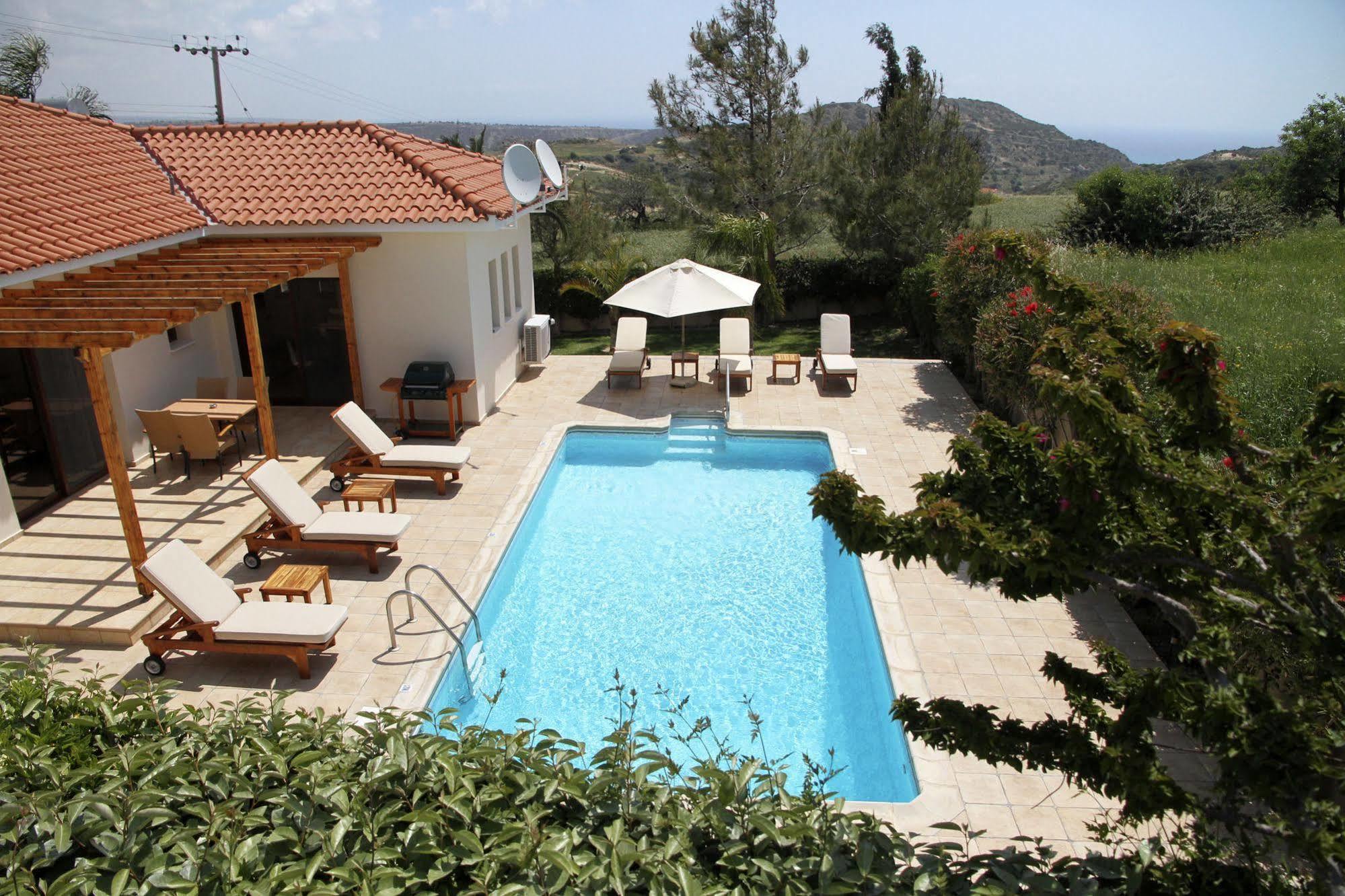 Eve Xιnisteri Villa