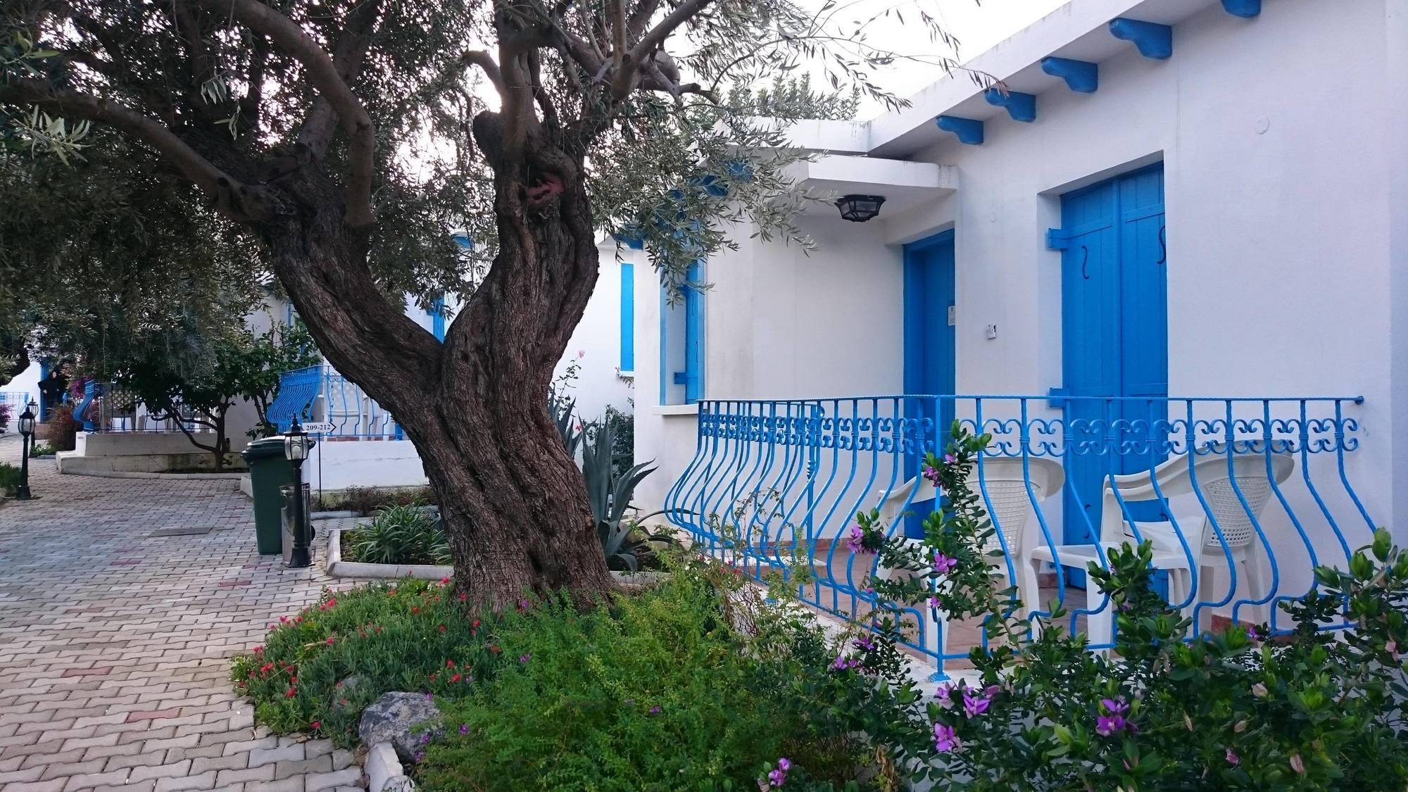 Santoria Holiday Village Hotel 3*