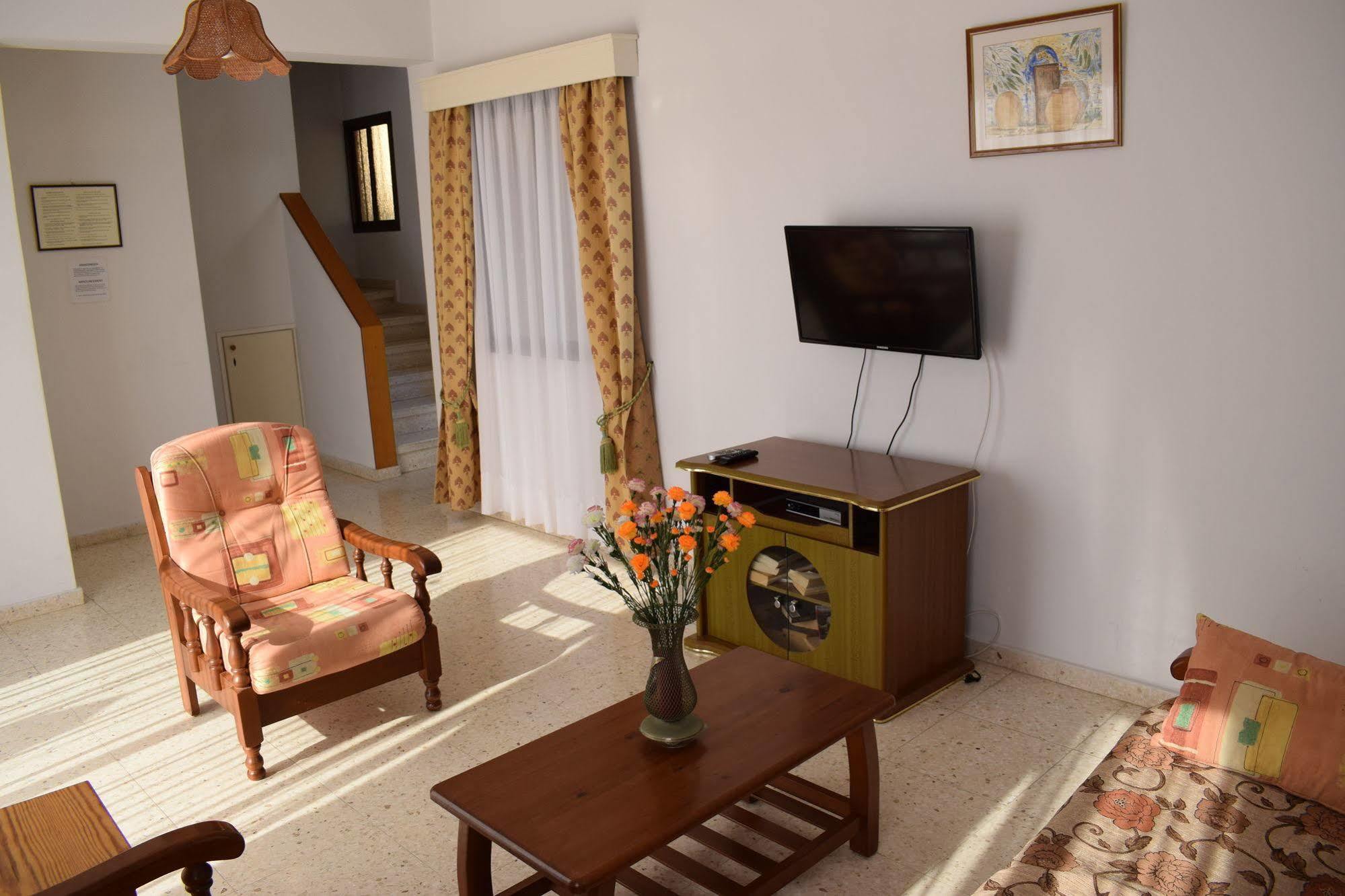 Dimma Seaside Houses Paphos