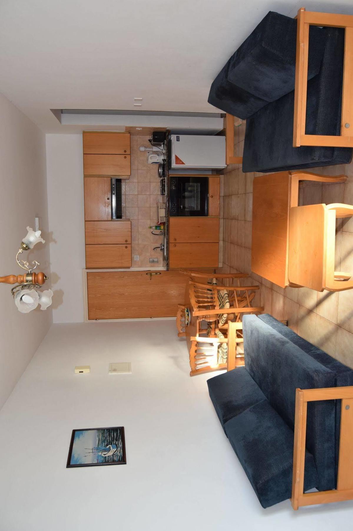 Apartment Kanalli Pomos