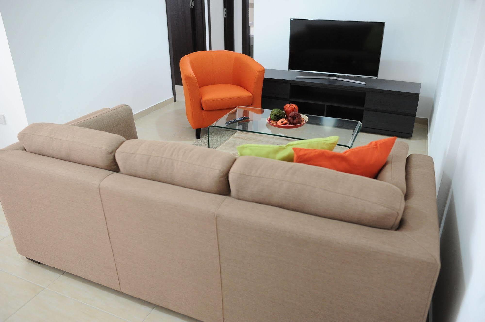 Deluxe Apartment *