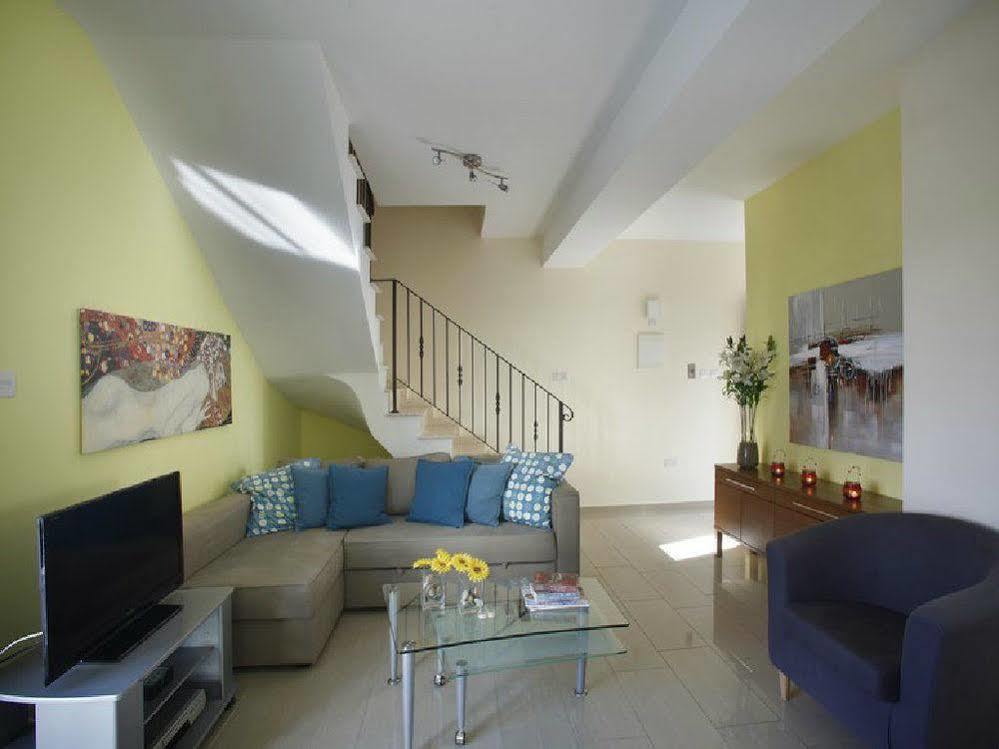 Valentina Townhouse * Paralimni