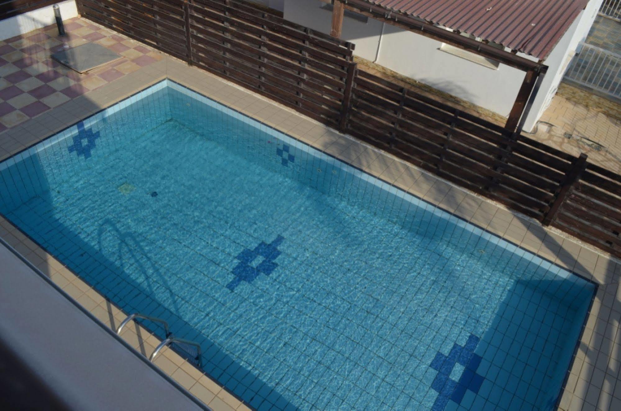 Seabreeze No 4 Hotel 3*