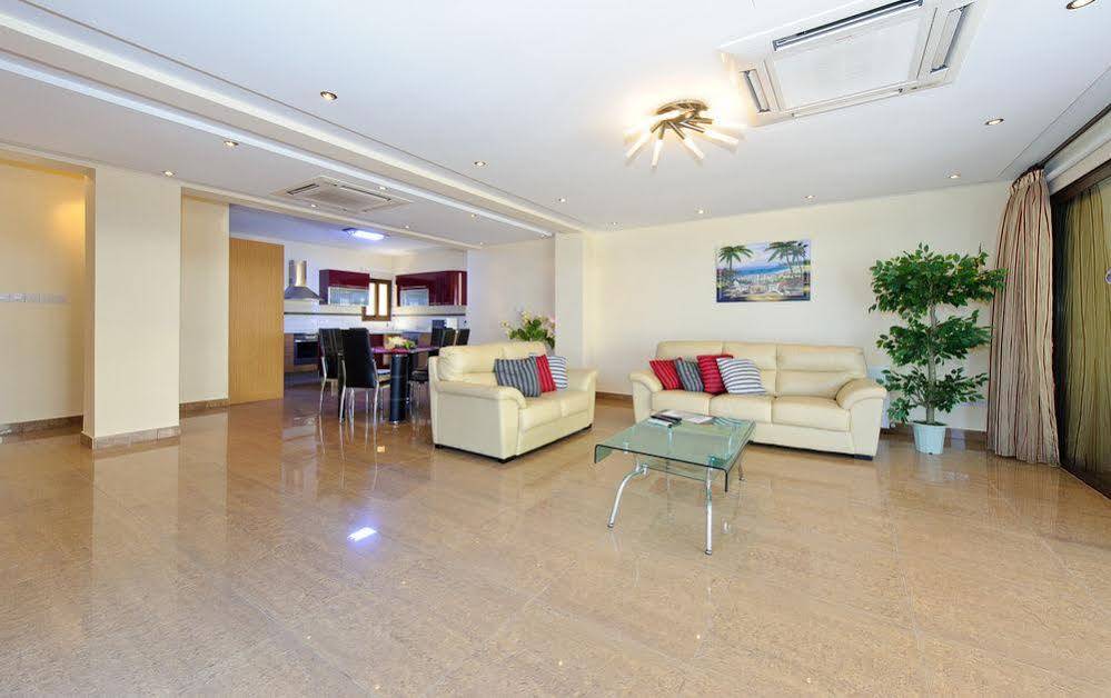 Seafront Luxury 4*