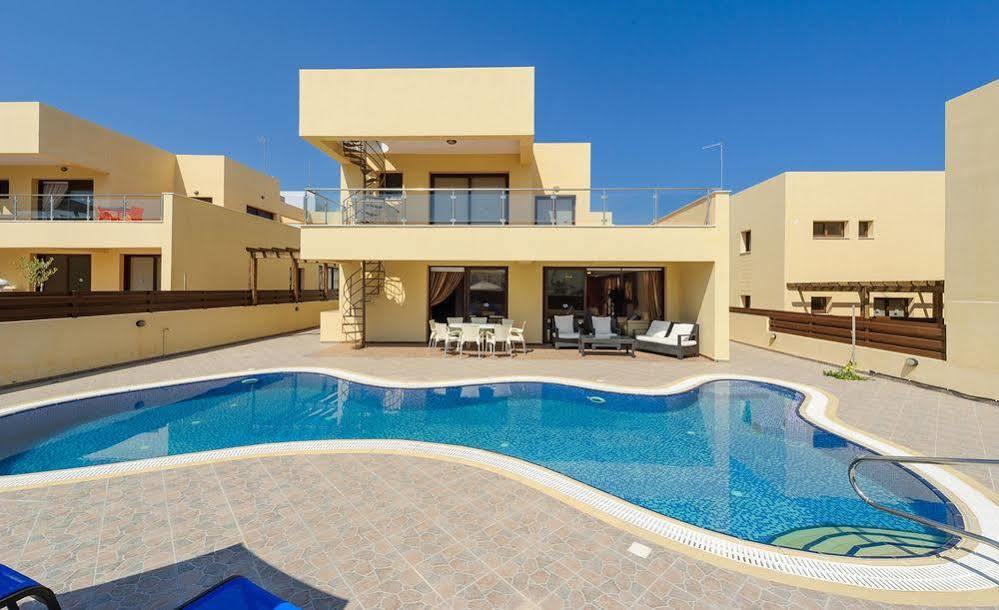 Seafront Luxury 4* Protaras