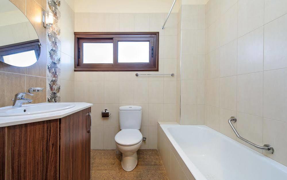 Seafront Luxury Hotel 4*