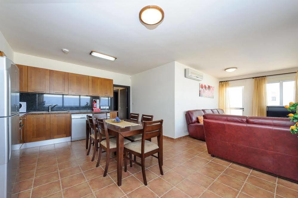 Hotel Seafront Luxury Protaras