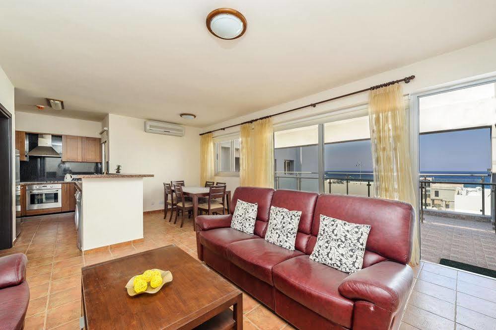 Seafront Luxury 4*