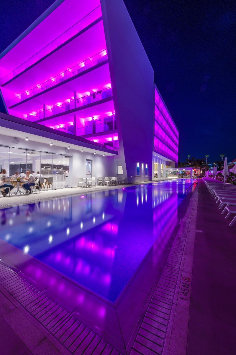 Seasons (adults Only) Hotel 4*