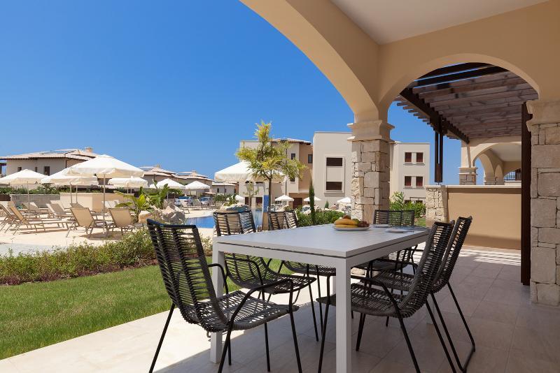 Resort Aphrodite Hills - Junior